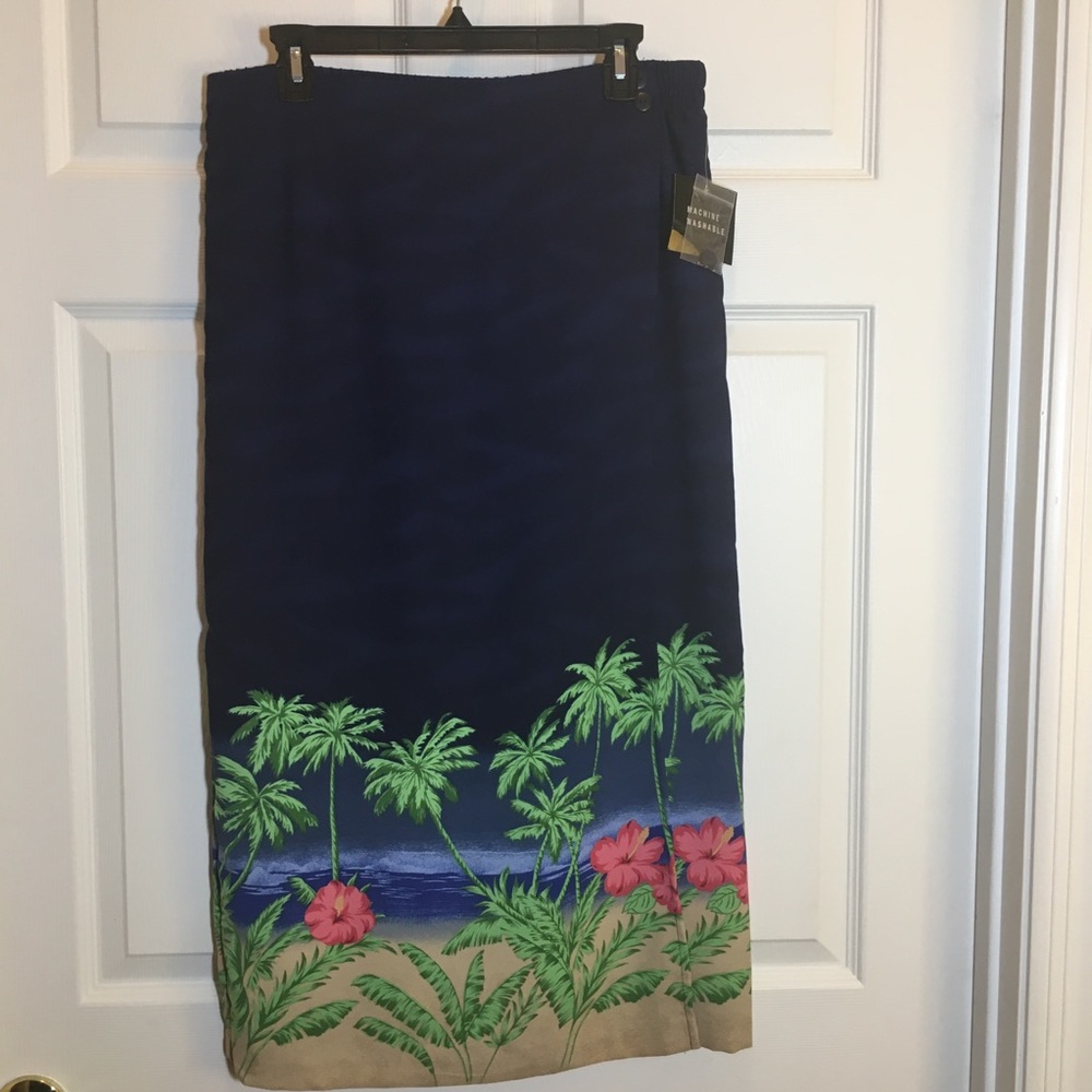 Sag Harbor Hawaiian Themed Mock Wrap. Size 16P